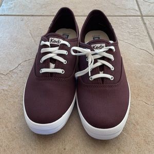 Brand new Keds Campion Canvas Shoes, Burgandy, Size 10